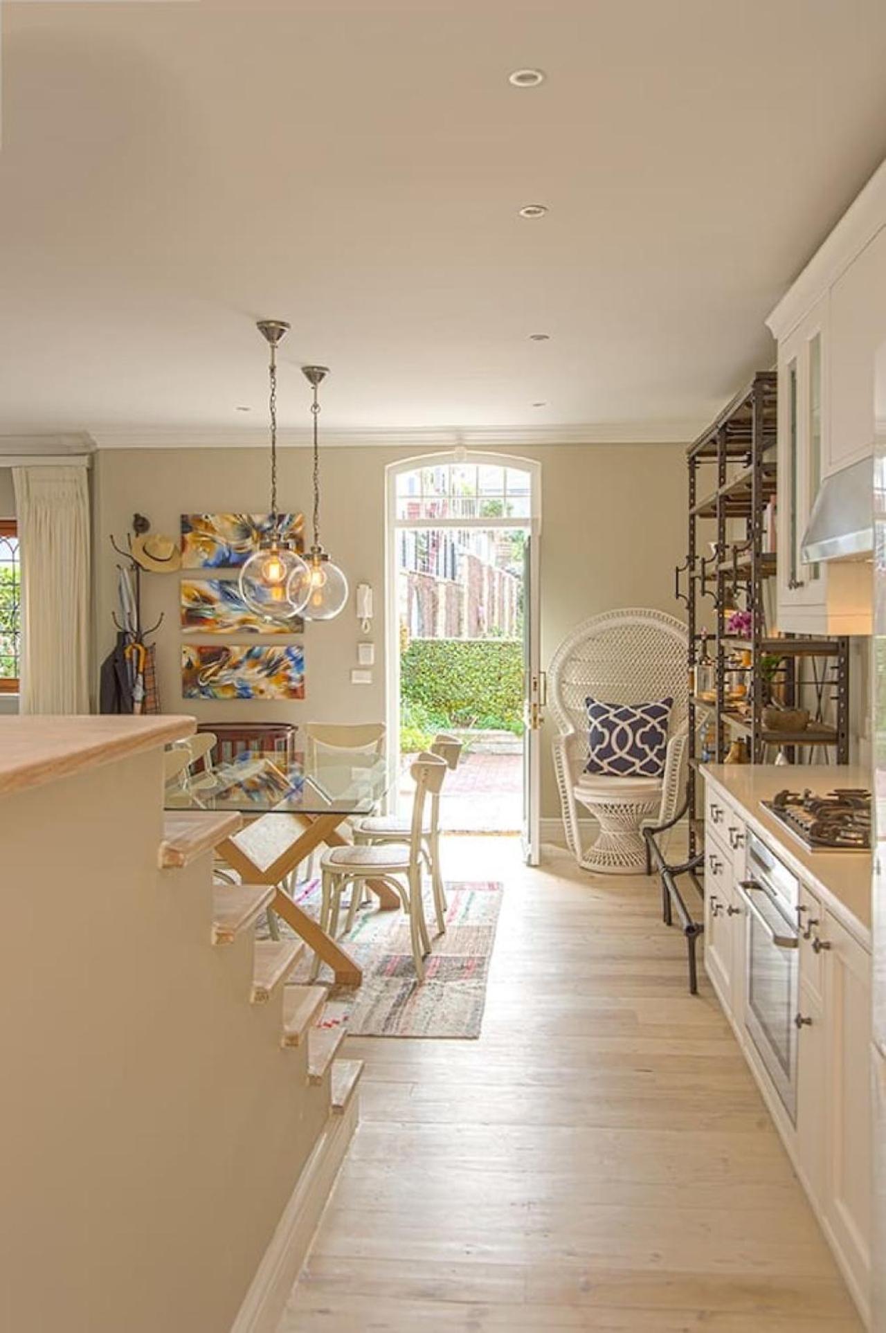 Charming Coastal Townhouse At The Majestic Holiday home