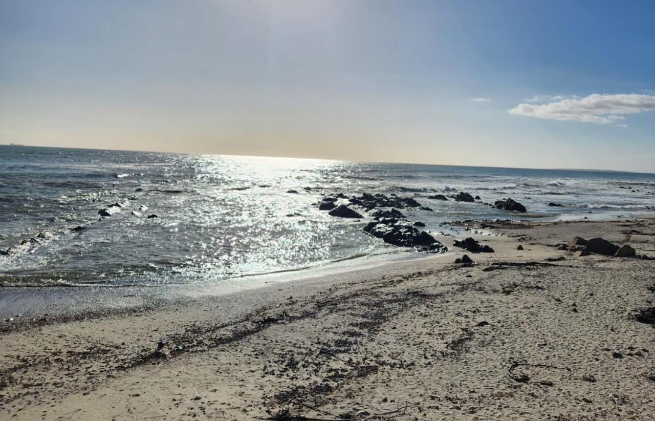 Modern 2 Bedroom Apartment, Pleasant Ways, Seapoint Apartment *