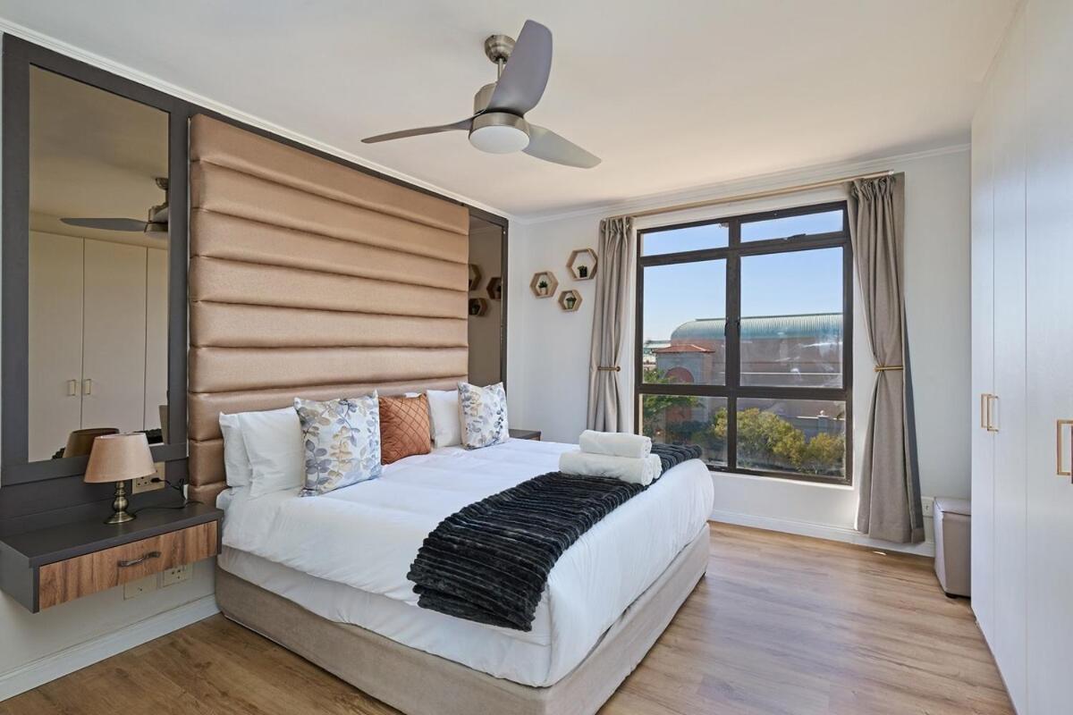 8 Sleeper Luxury Duplex Penthouse Apartment Cape Town