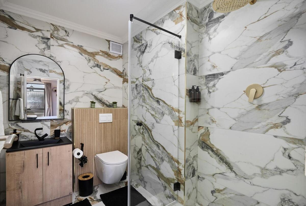 Apartment 8 Sleeper Luxury Duplex Penthouse *