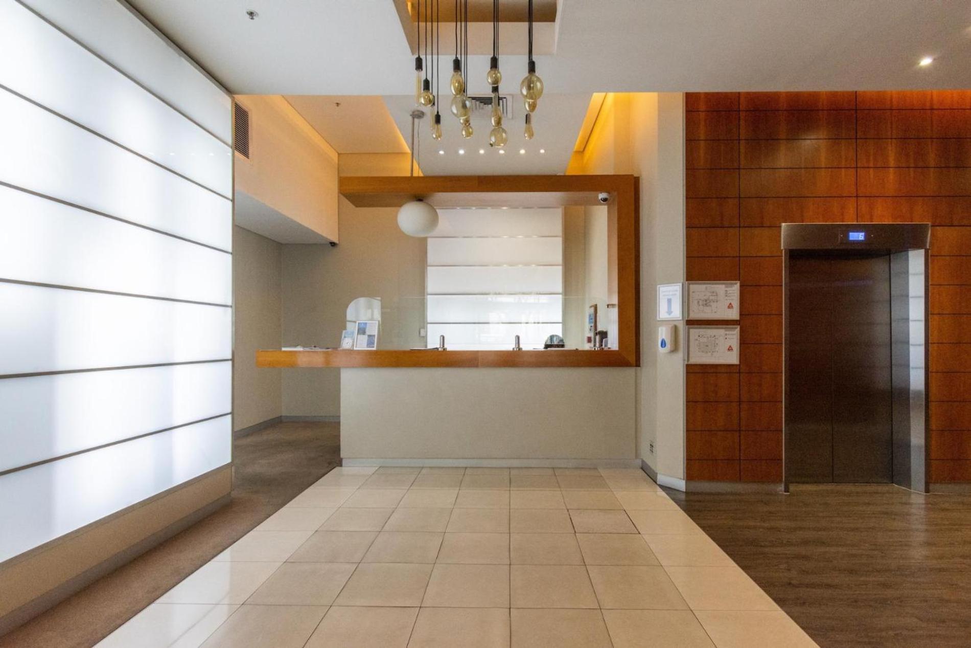 Apartment Pad With Gym Pool Iconic Views *
