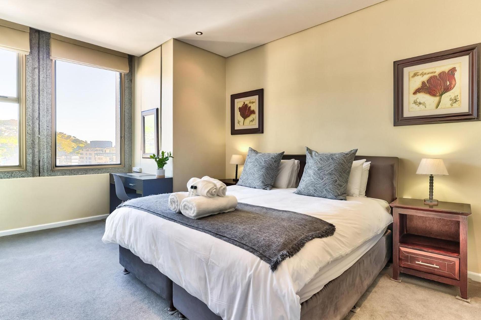 Pad With Gym Pool Iconic Views Apartment Cape Town