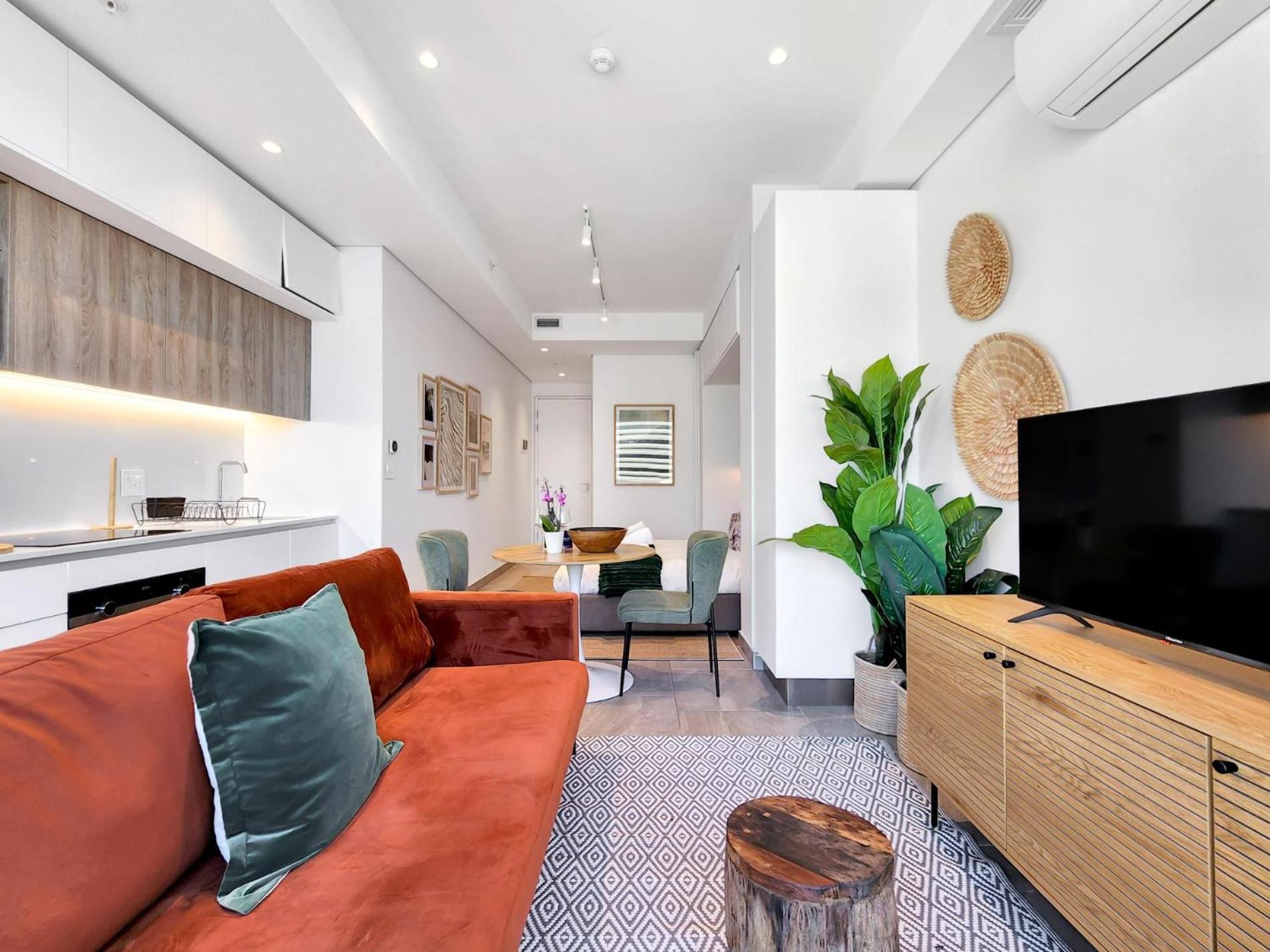 Sky High Views At The Rubik With Rooftop Pool * Cape Town