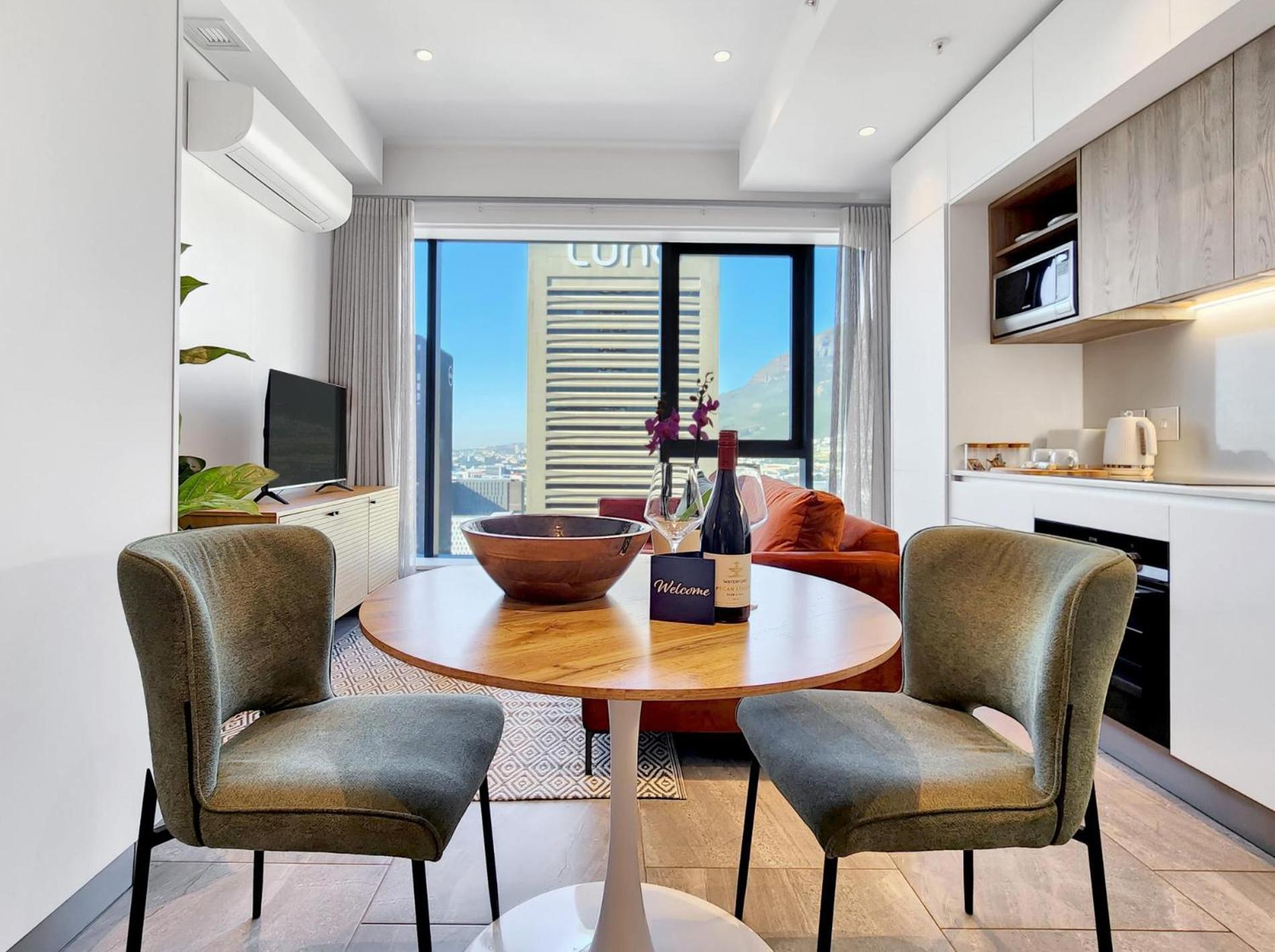 Apartment Sky High Views At The Rubik With Rooftop Pool Cape Town
