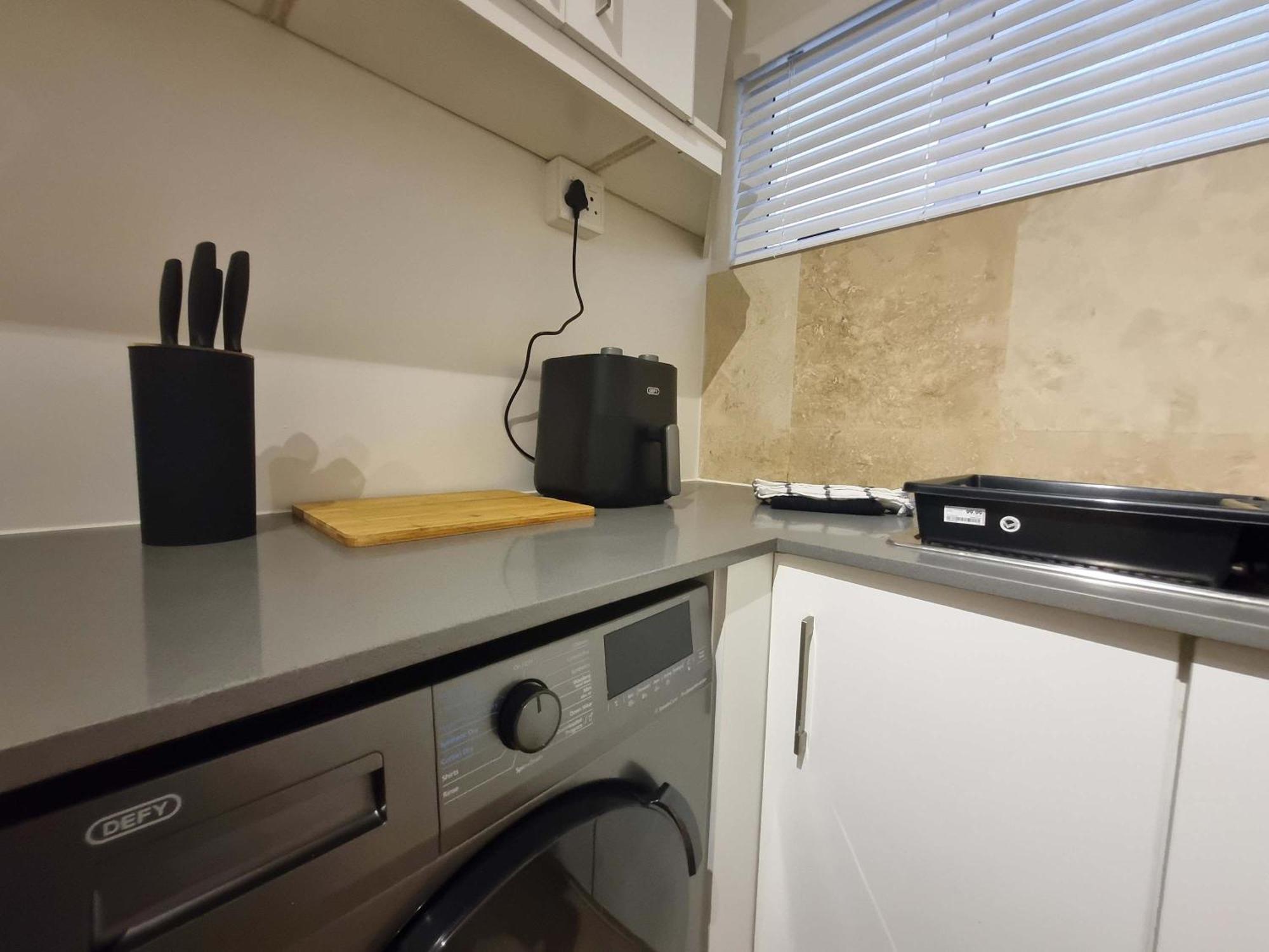 Ventnor House Apartment *