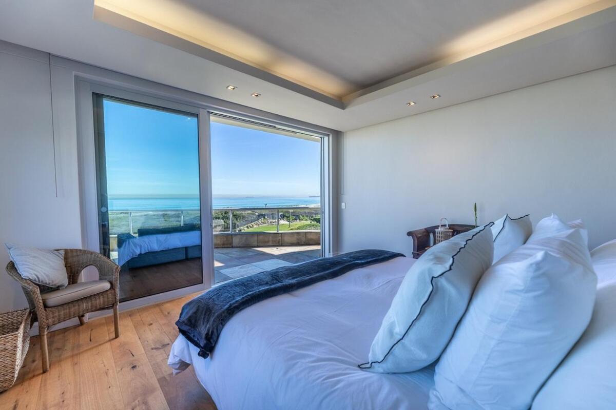 Dolphin View House Holiday home *