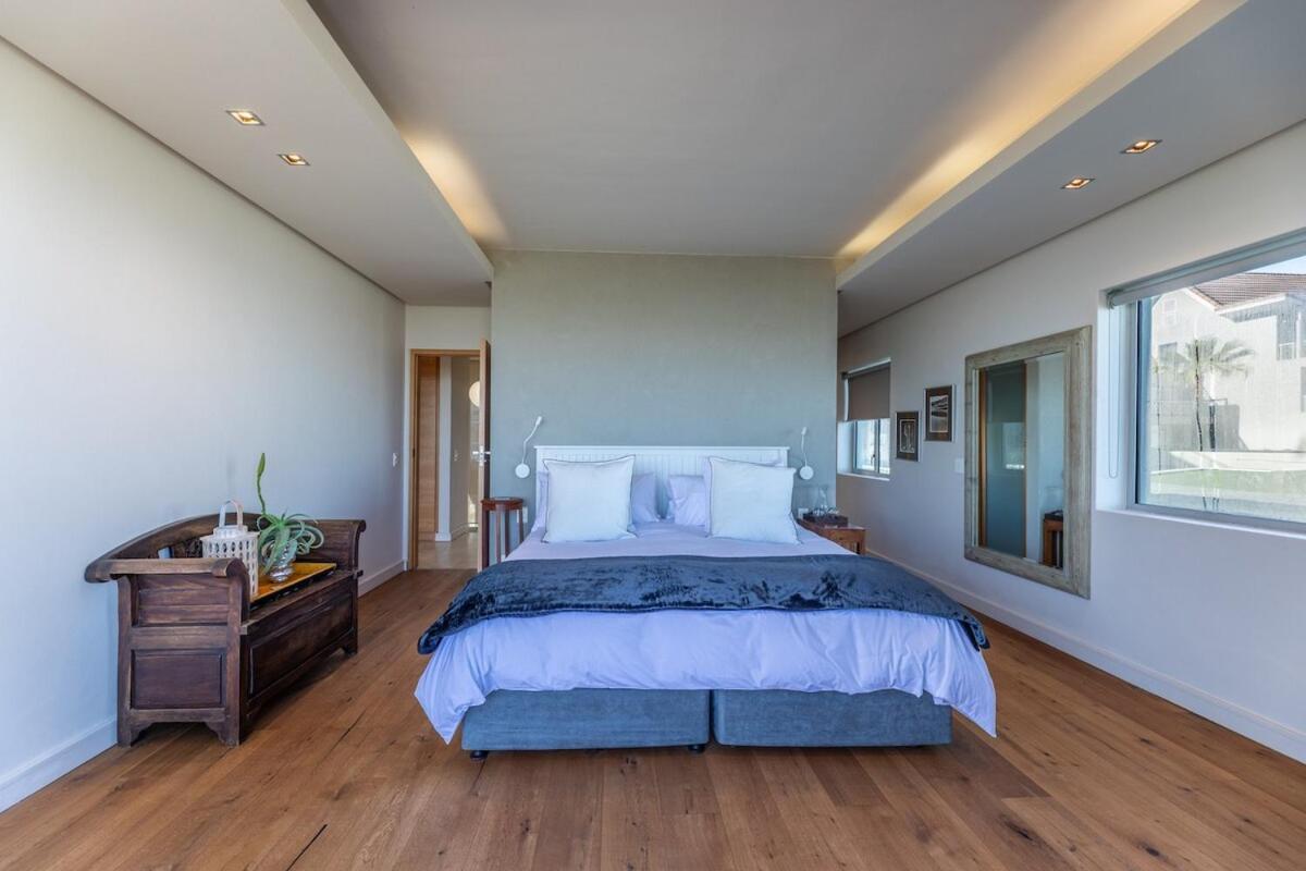 Holiday home Dolphin View House *