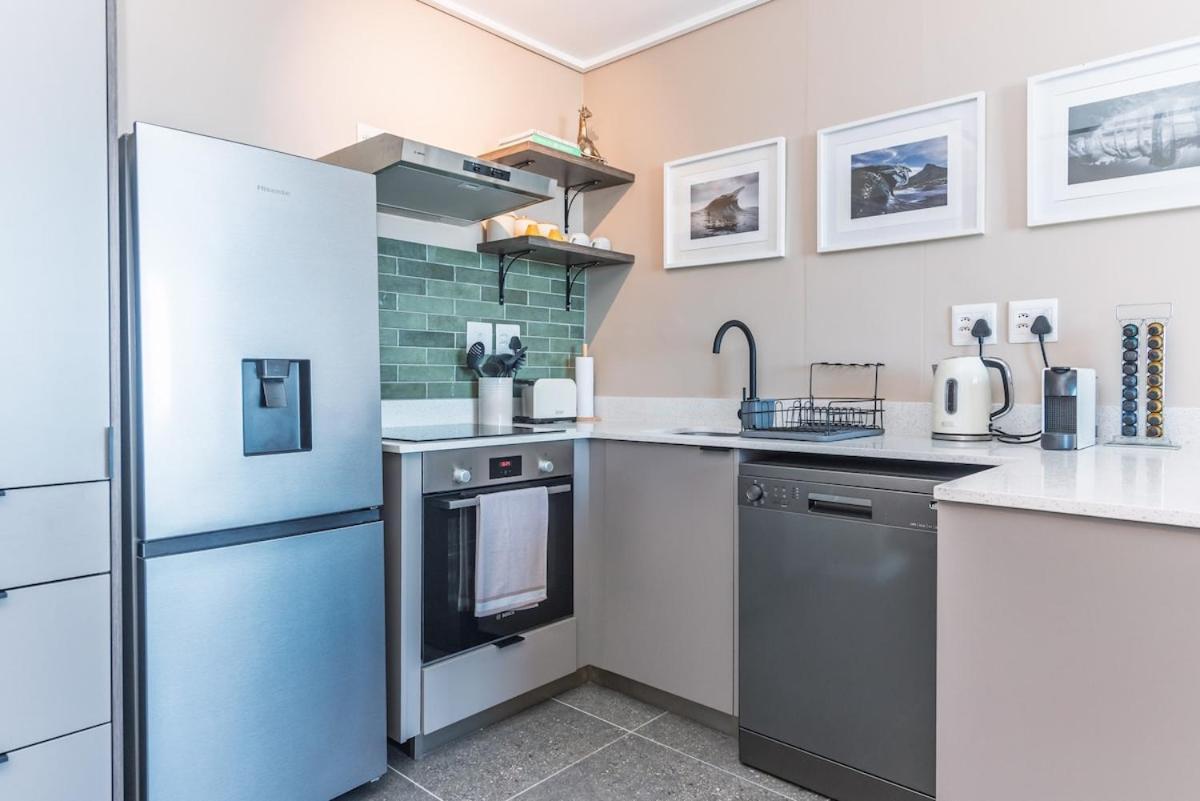 Apartment Wavescapes 1br Walk To Ocean Views