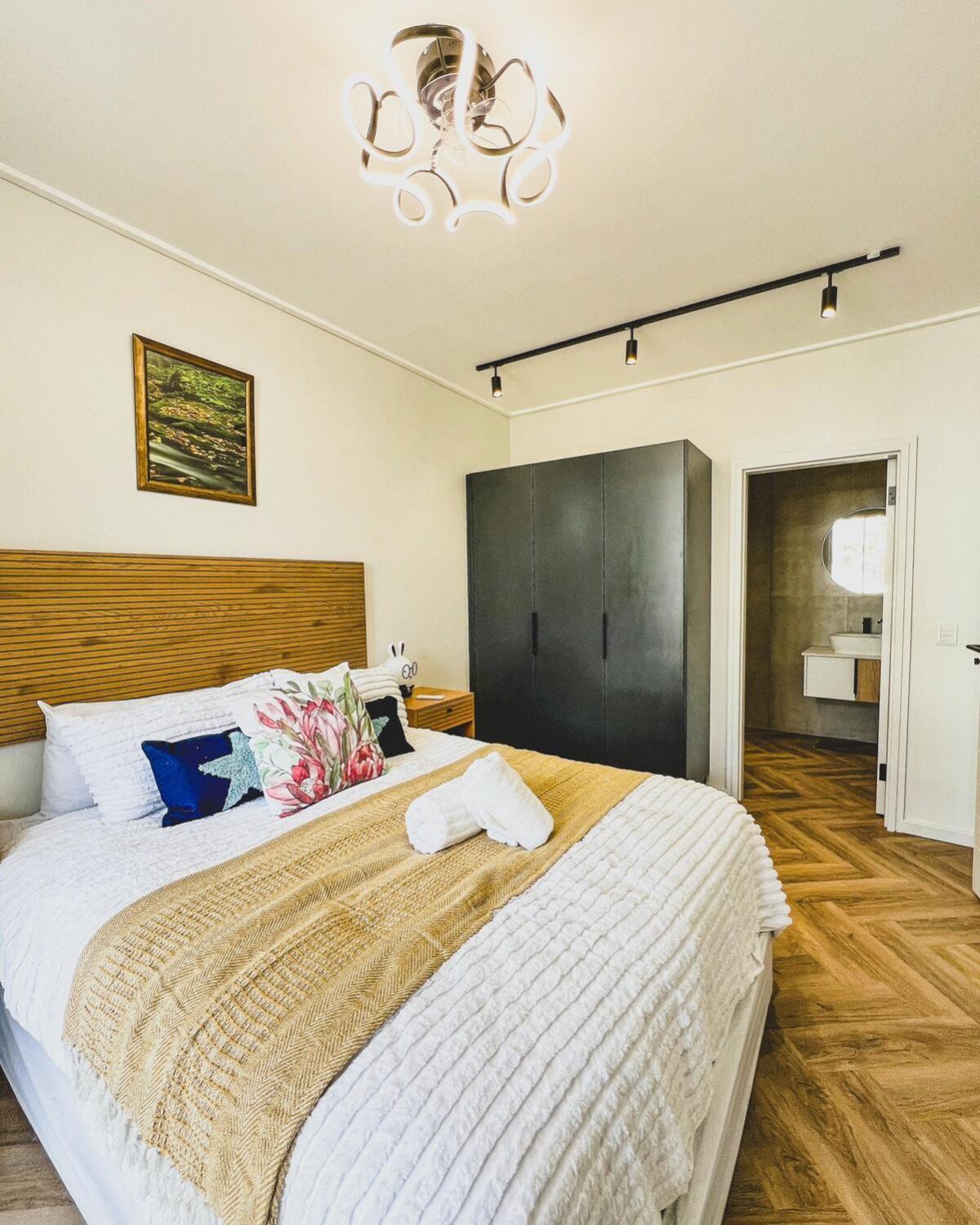 Apartment Agape On Park Century