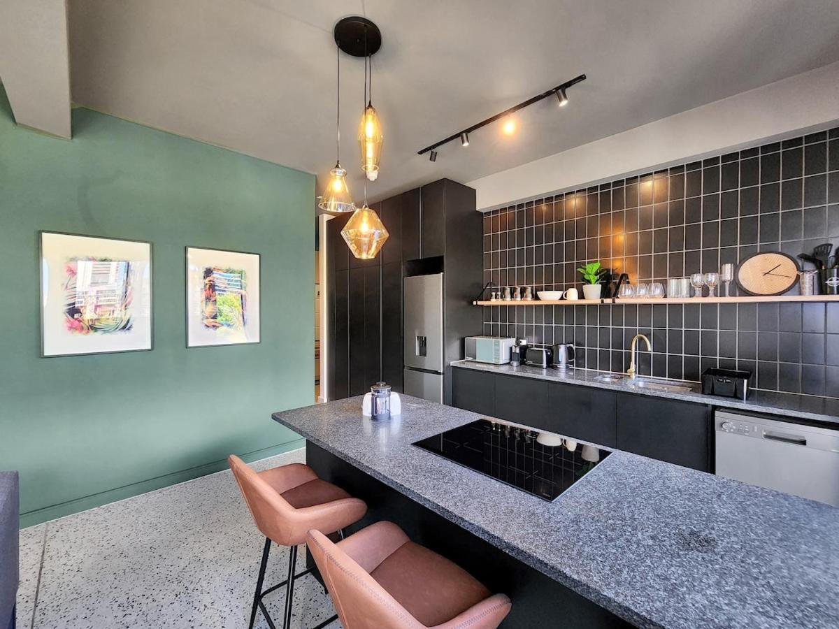 Stylish, Modern, New, Secure Apartment Cape Town