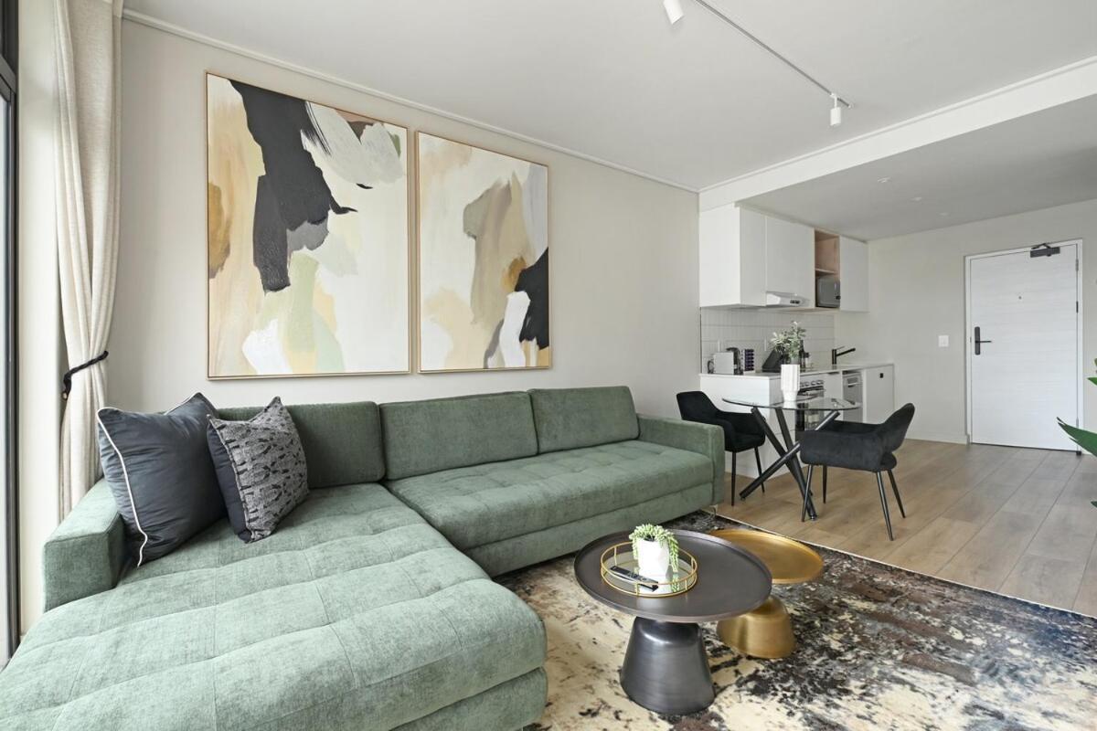 Esme Ocean Breeze 1 Bedroom In Sea Point *