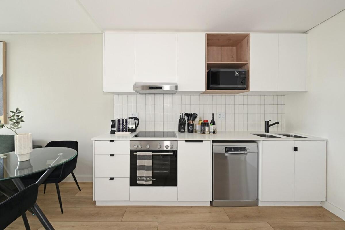 Esme Ocean Breeze 1 Bedroom In Sea Point Apartment