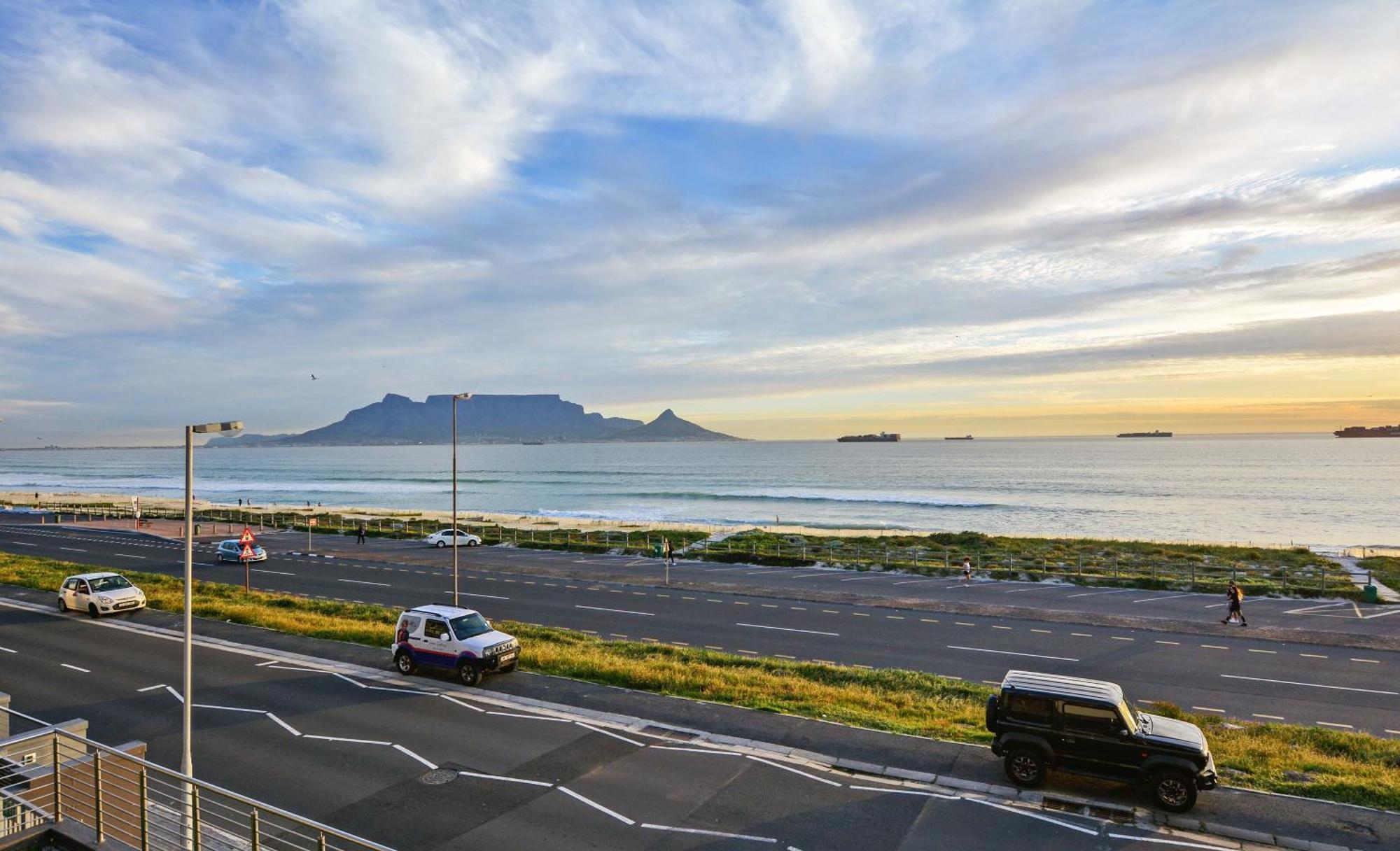 Mountain And Oceanview At Blouberg Apartment
