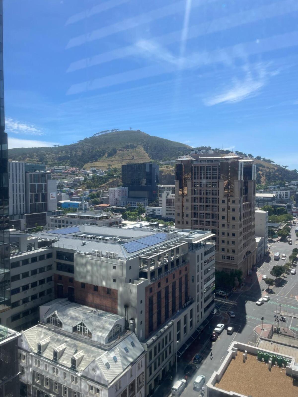 Stunning 1bedroom With Mountain Views * Cape Town