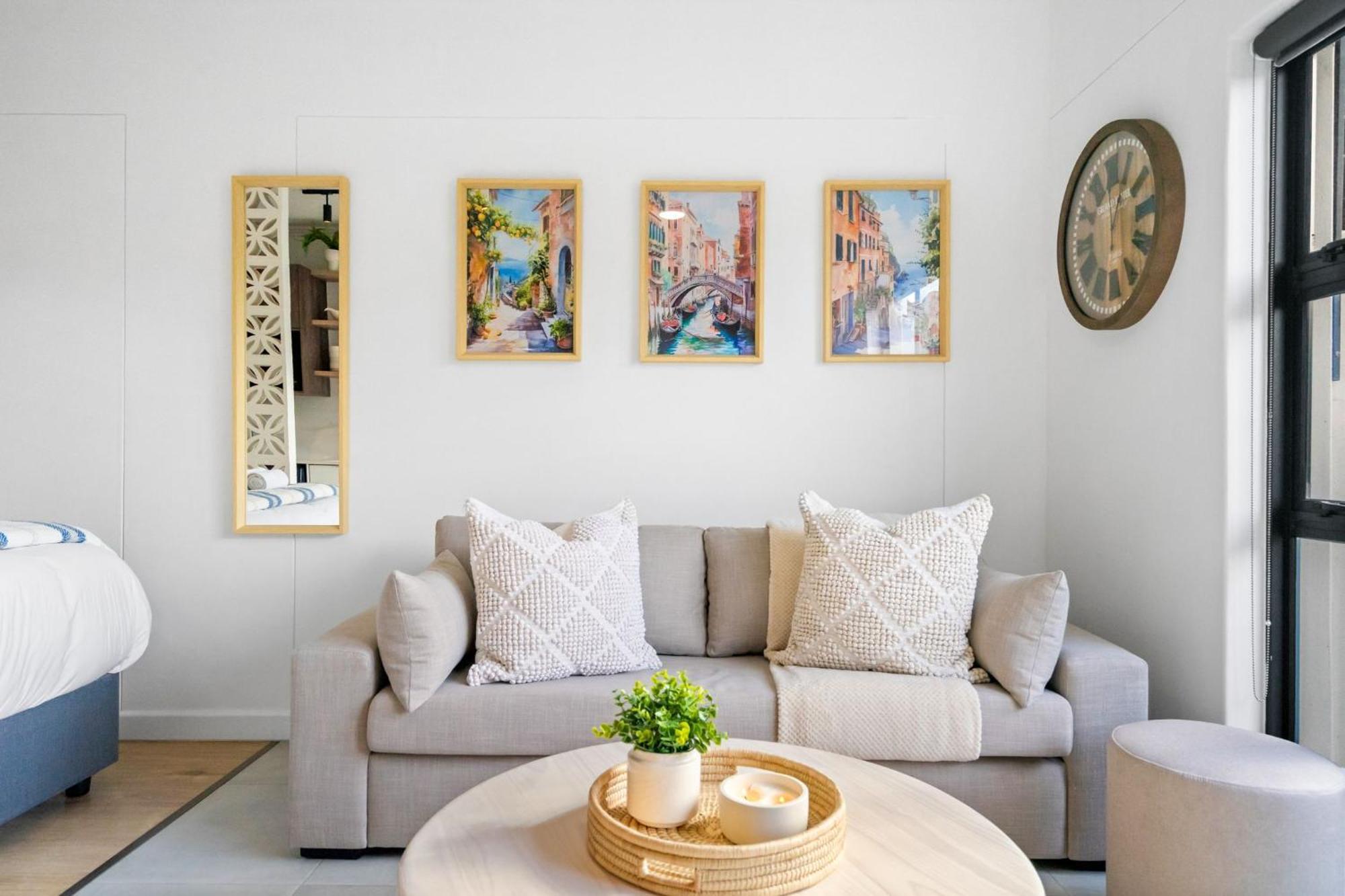 Apartment On North By Host Agents *