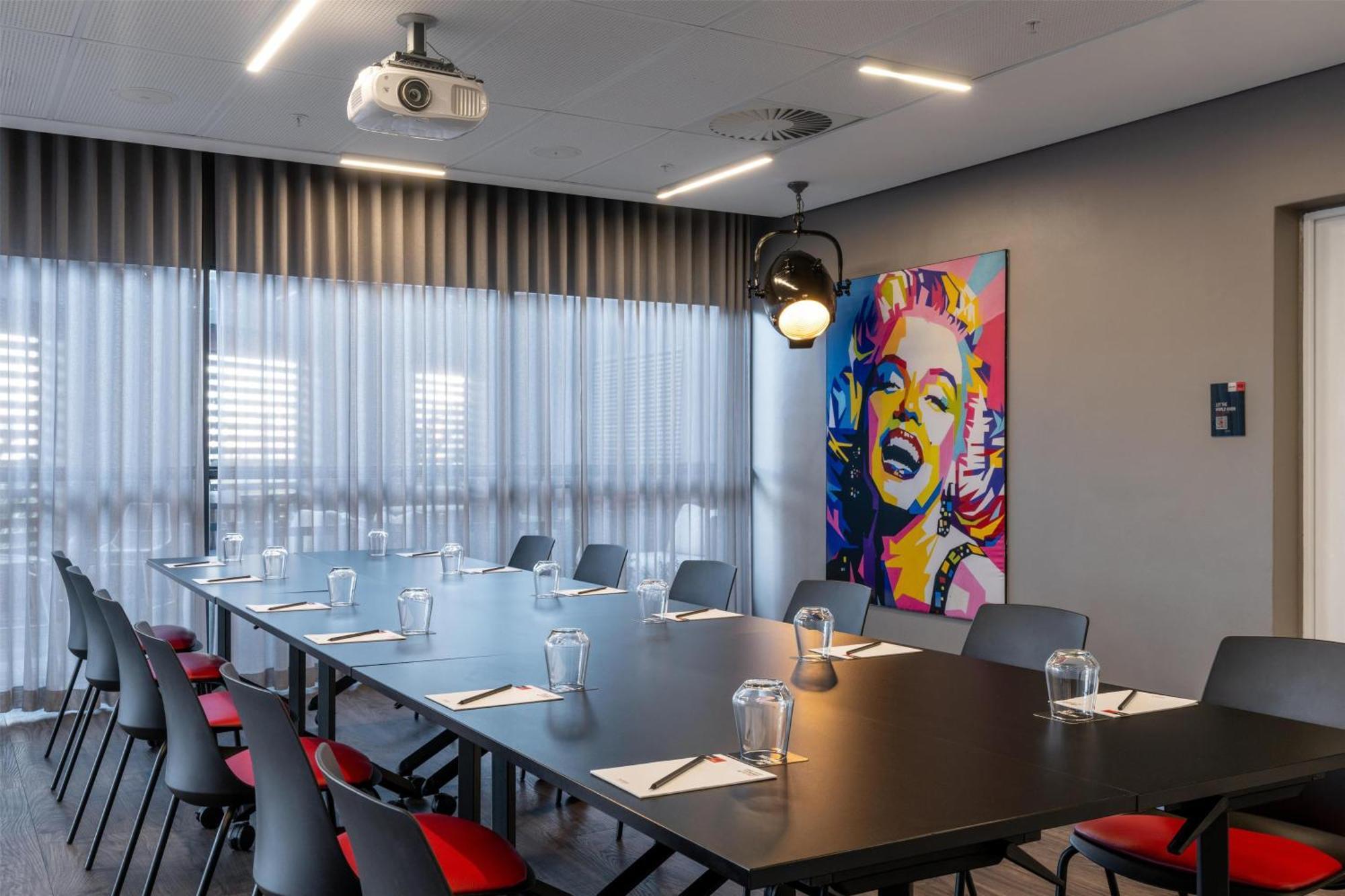 Hotel Radisson Red V&a Waterfront Cape Town