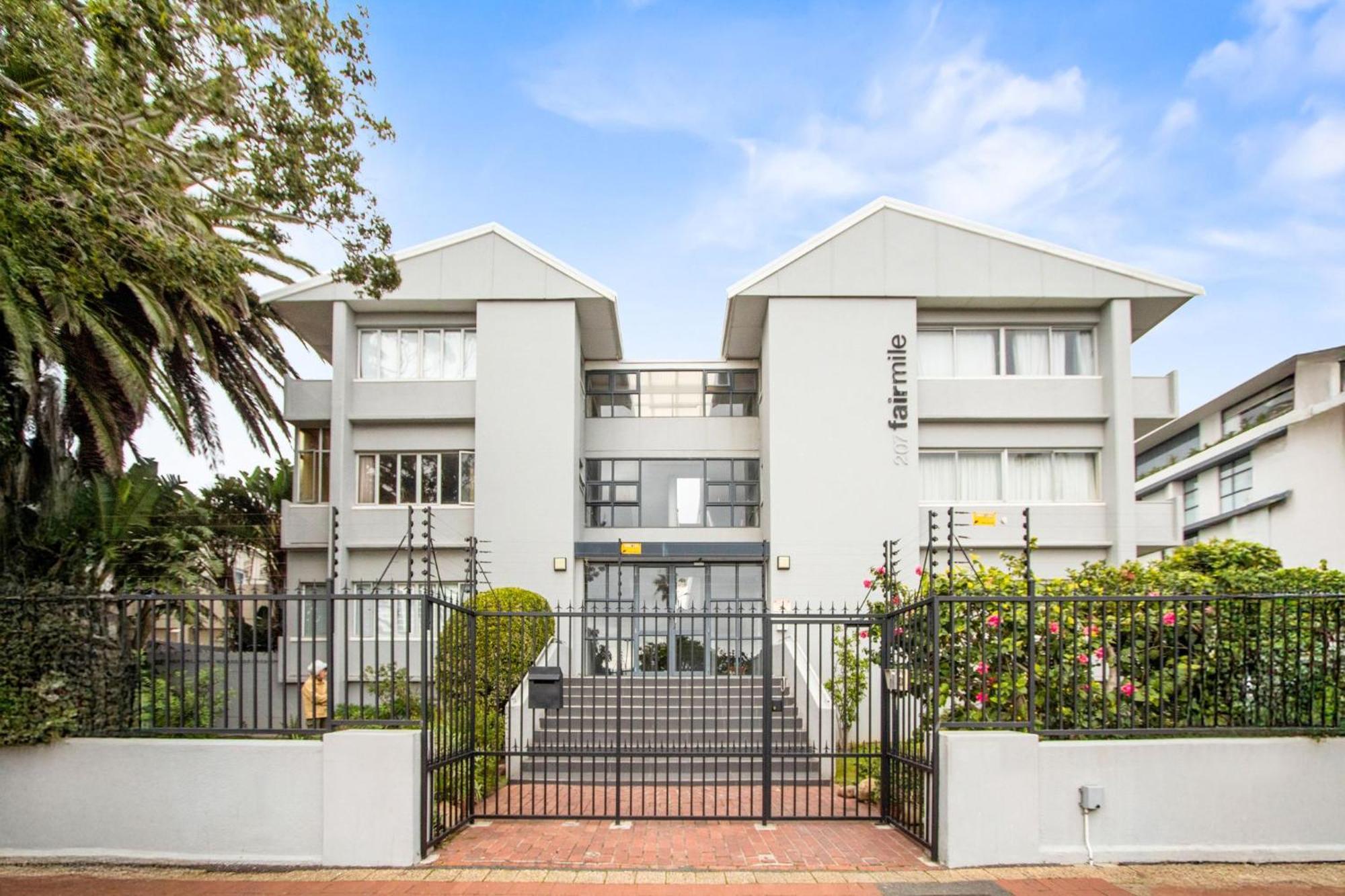 Fairmile Urban Oasis By Host Agents Apartment *