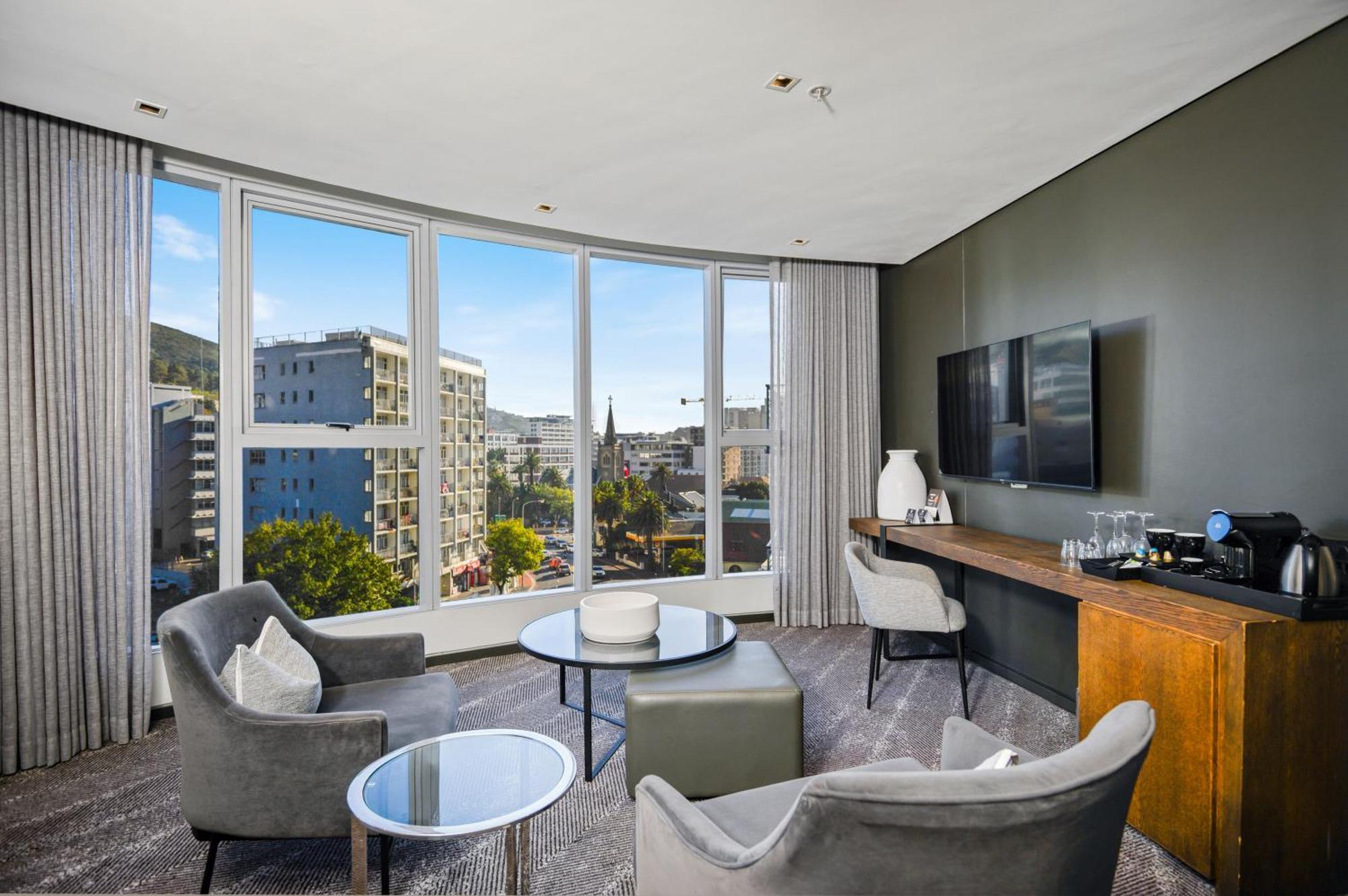The Capital 15 On Orange & Hotel Cape Town