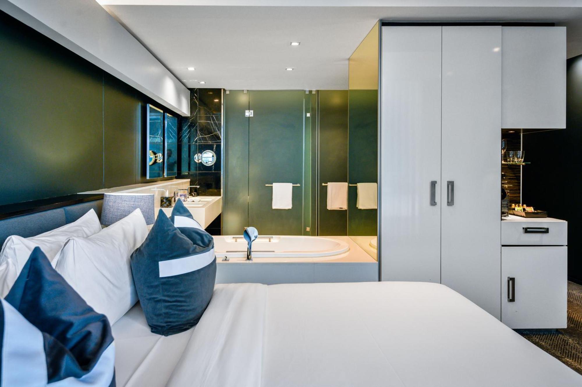 The Capital 15 On Orange & Hotel 5*