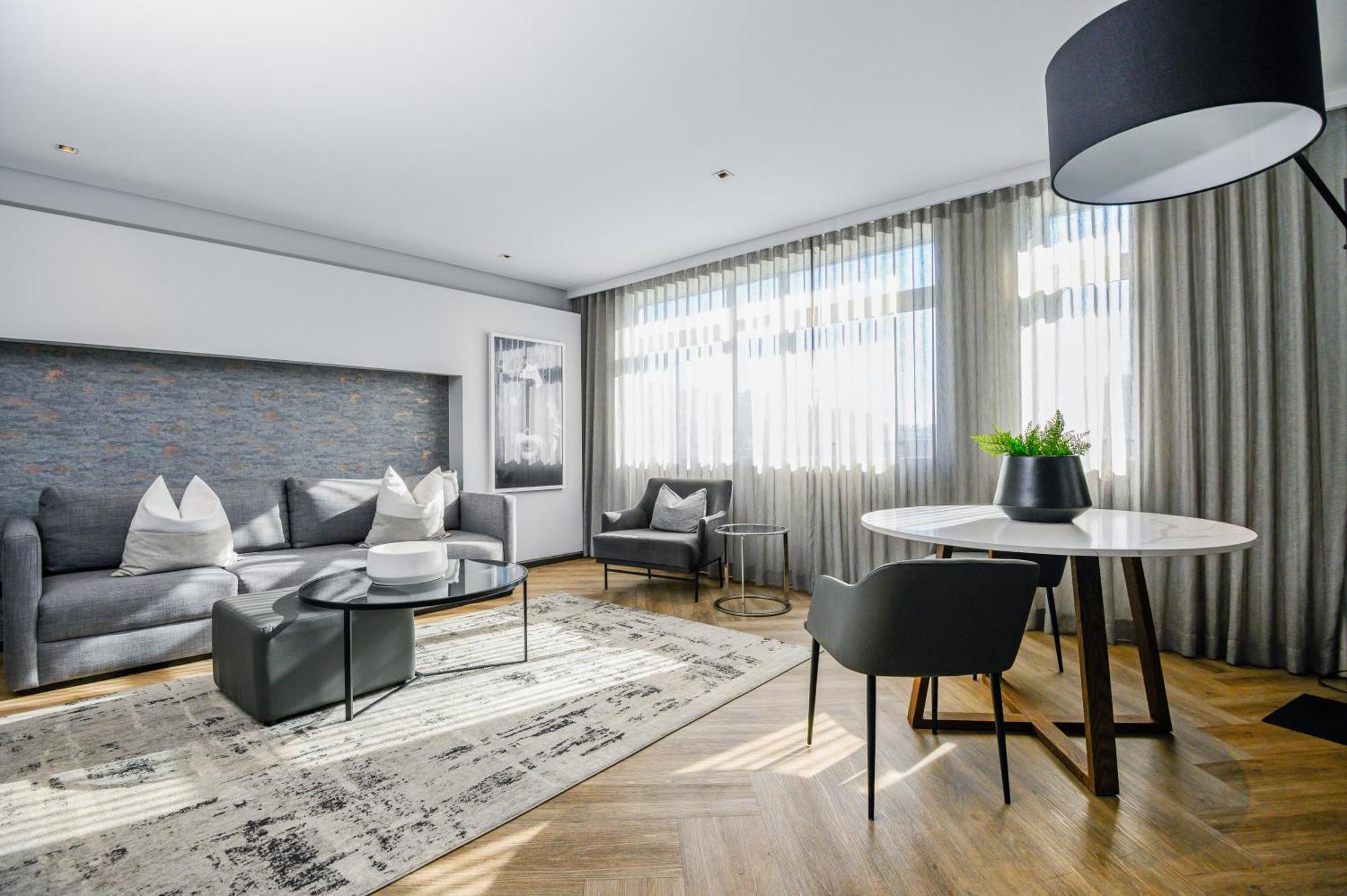 The Capital 15 On Orange & Hotel Cape Town