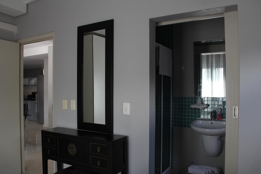 708 Flatrock Of Long Street * Cape Town