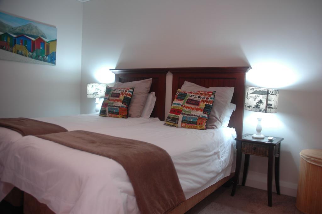501 Canal Quays Apartment Cape Town