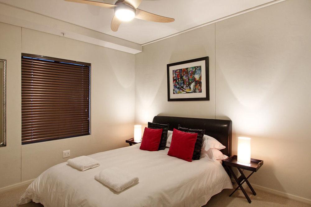 Flat Rock Apartment *