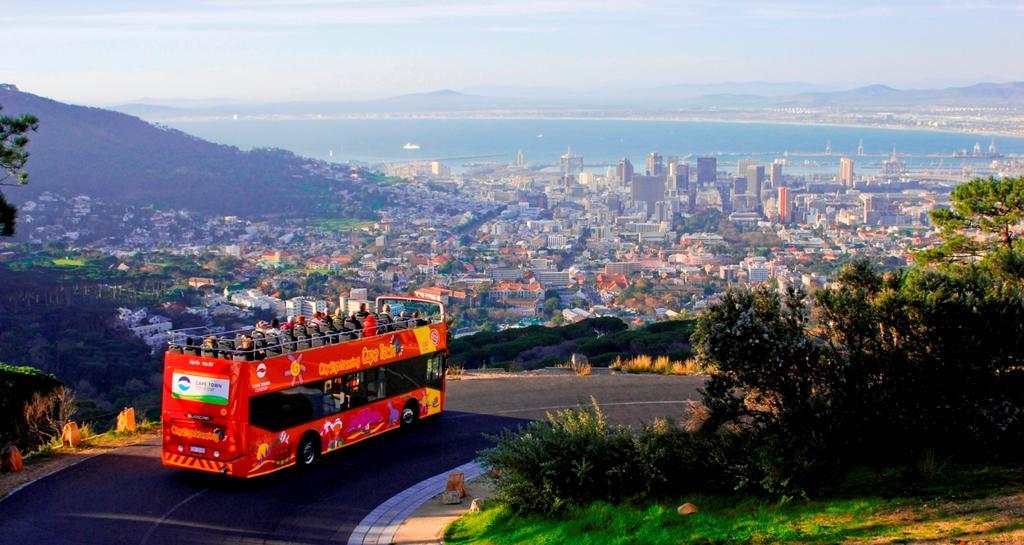 702 Canal Quays Apartment Cape Town