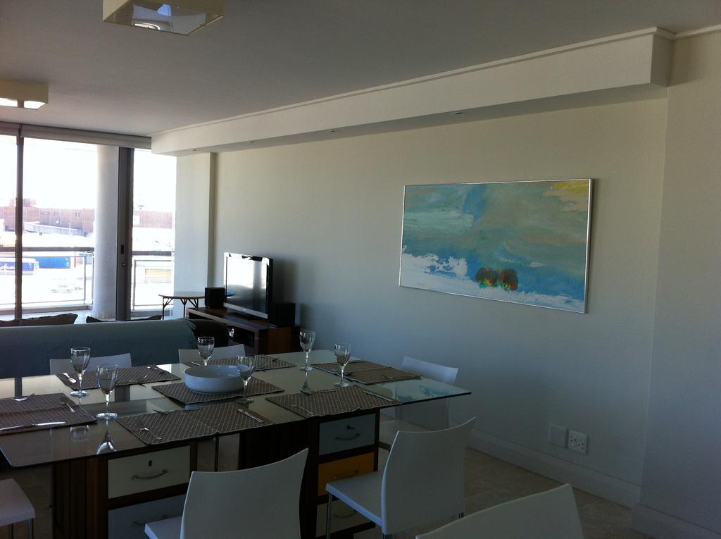 501 Canal Quays *