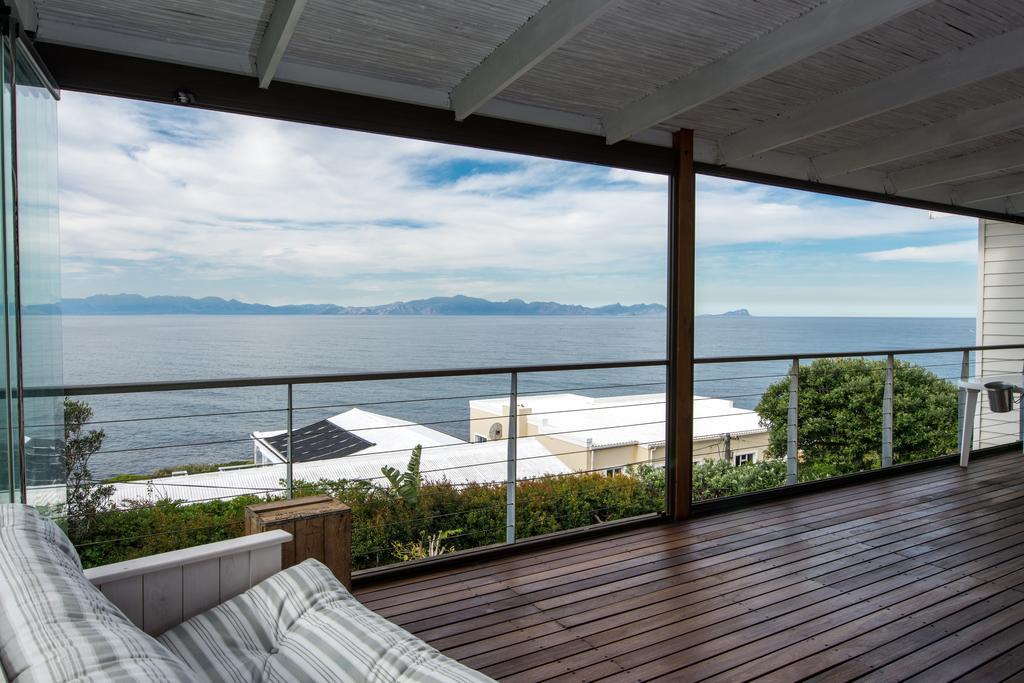 Apartment Quarterdeck Simon's Town