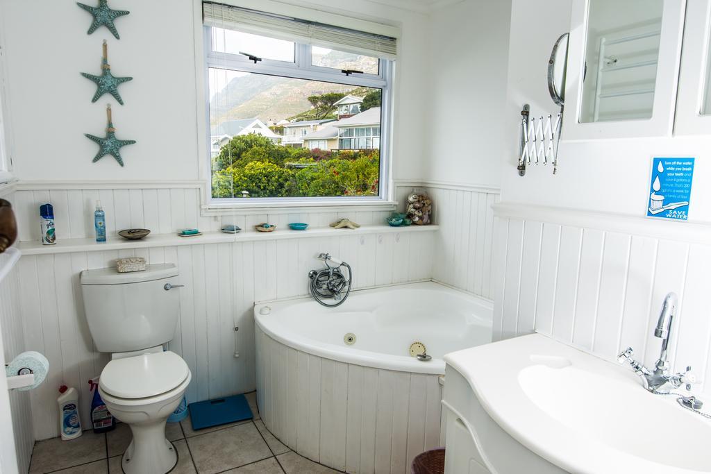 Quarterdeck Apartment *
