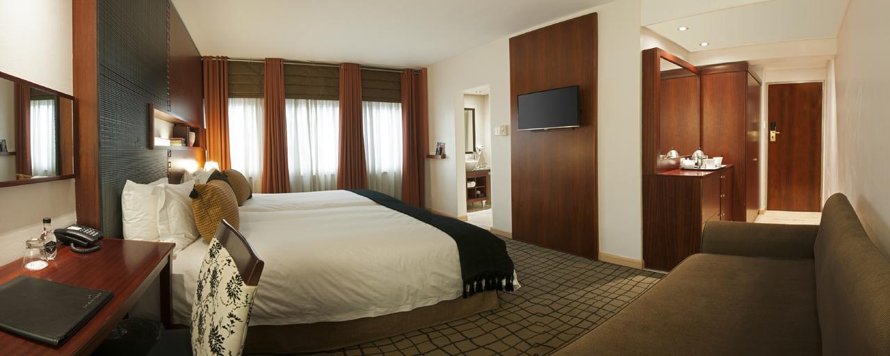 Townhouse 4*