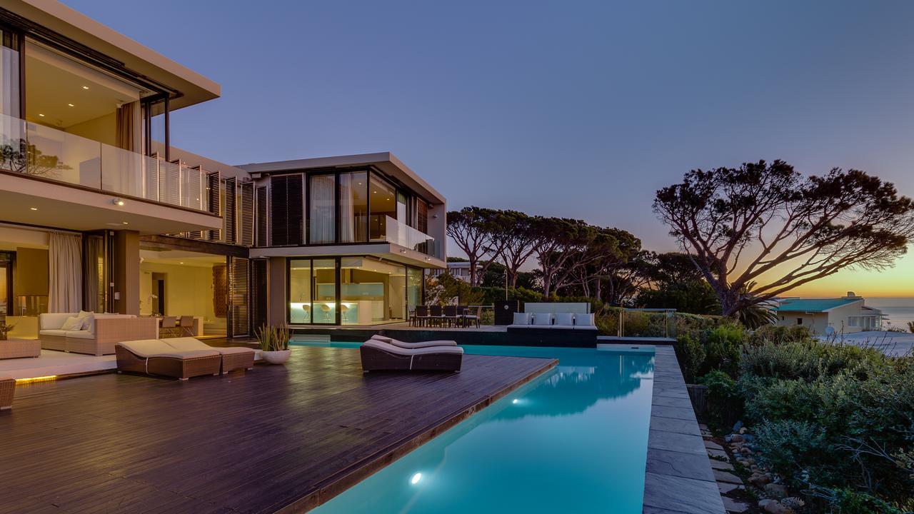Serenity 18 Ronald Rd Camps Bay Pousada