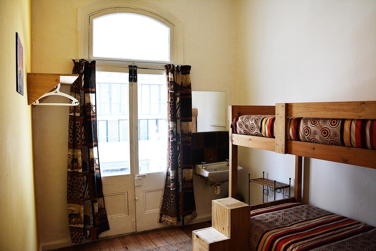 Urban Hive Backpackers Hostel *
