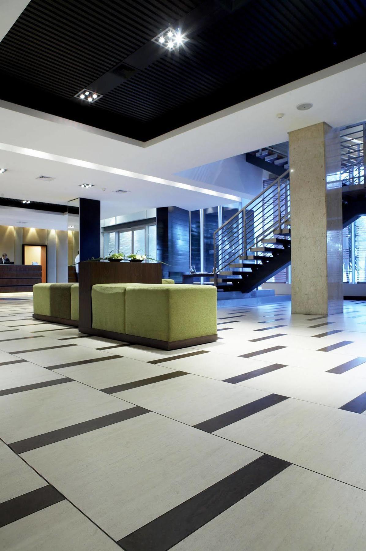 Hotel Southern Sun Newlands 4*
