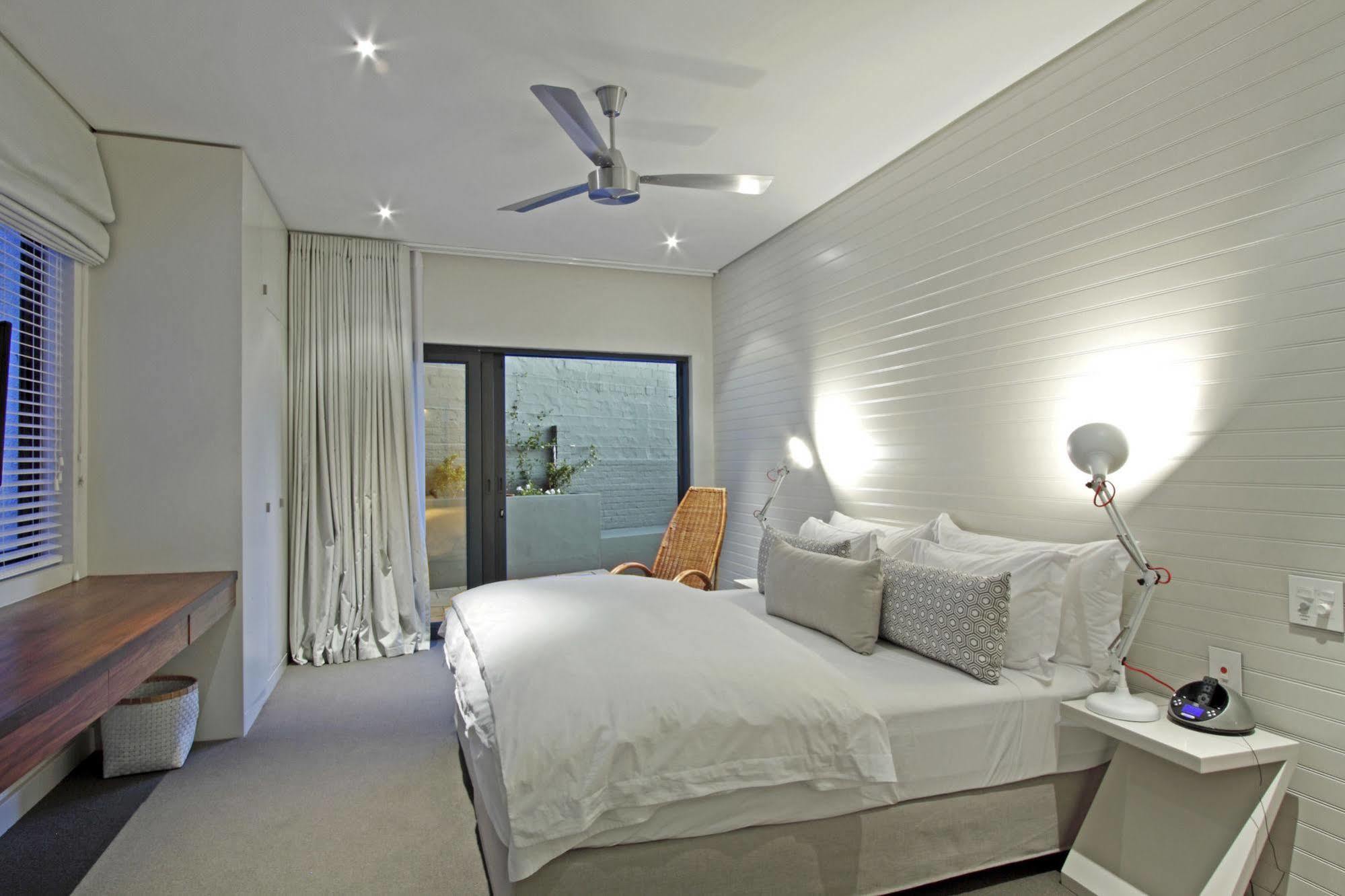 Lavaya Apartment