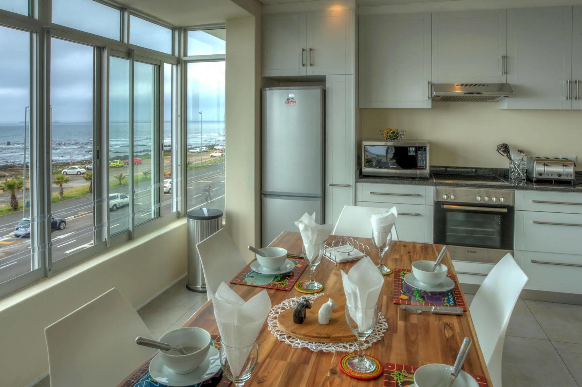 Nox - Mouille Point Sea Views Villa