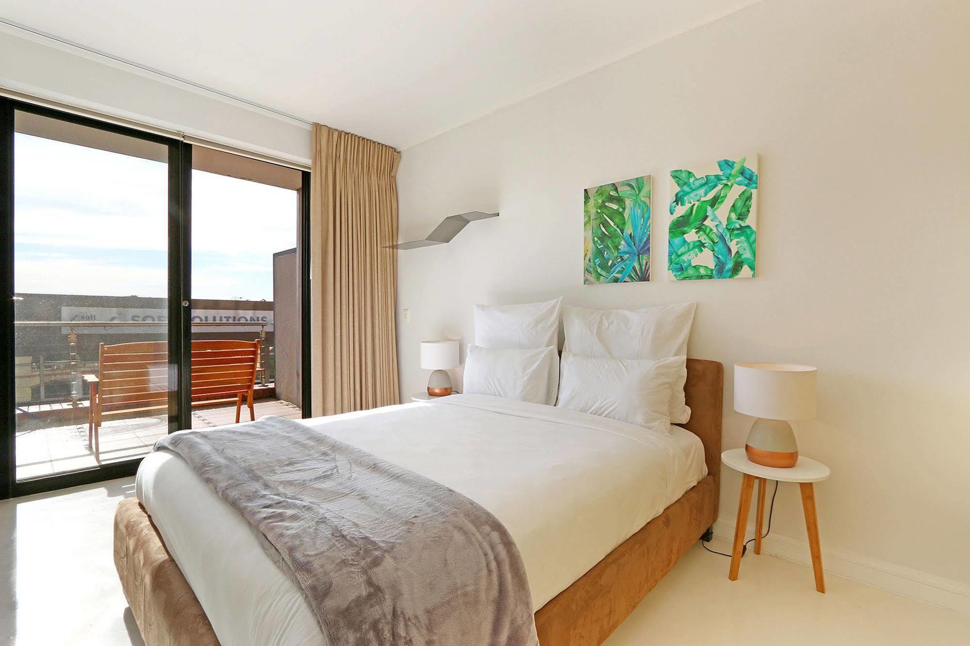 Rockwell Suites By Totalstay *