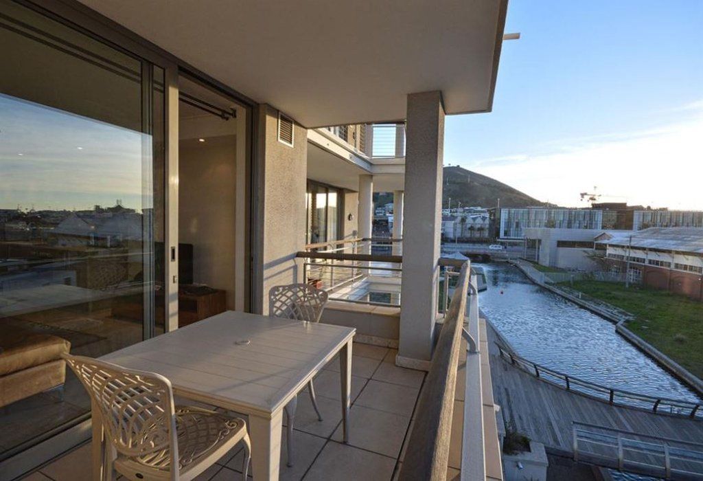 Apartment 702 Canal Quays Cape Town