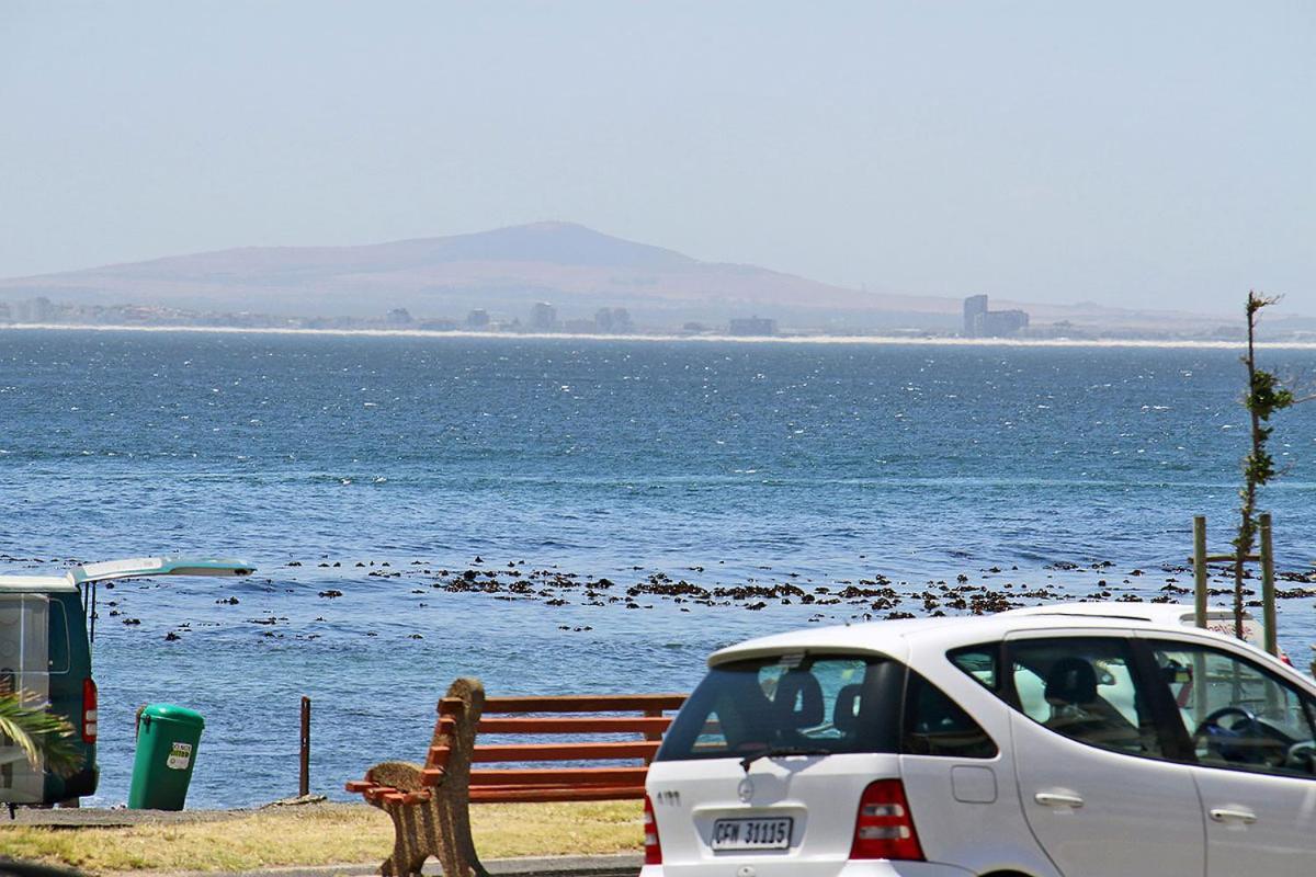 Apartment Seafacing Sandringham 01sh Cape Town