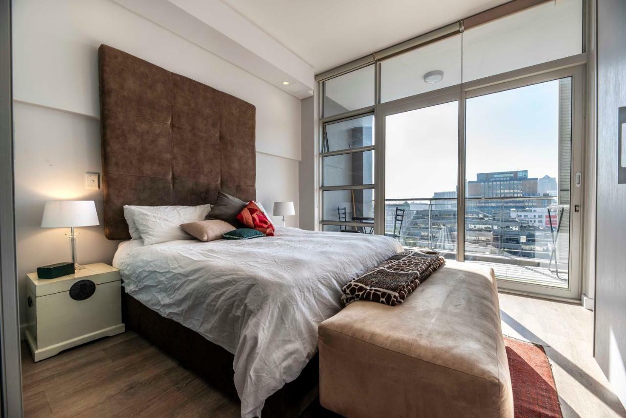 Apartment 1005 The Sentinel Cape Town