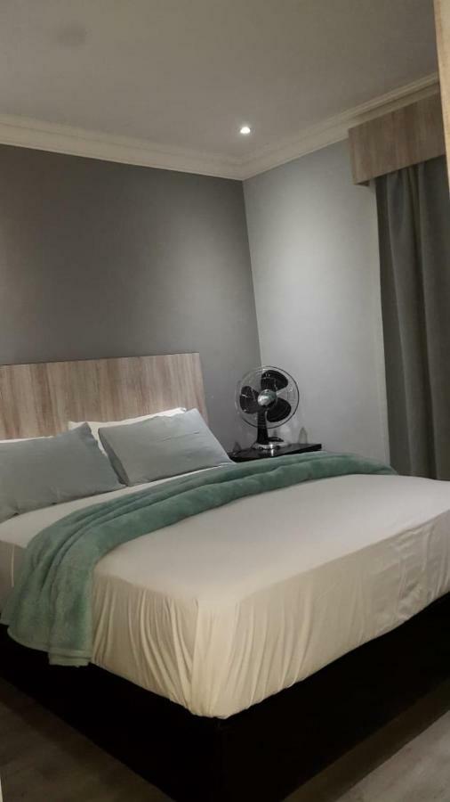 Guest house Elly Cape Town