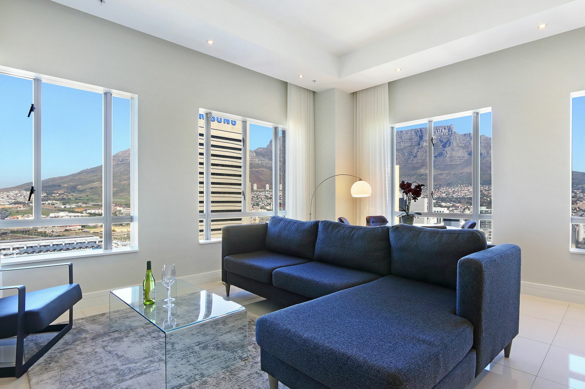 Apartment Triangle Luxury By Totalstay Cape Town
