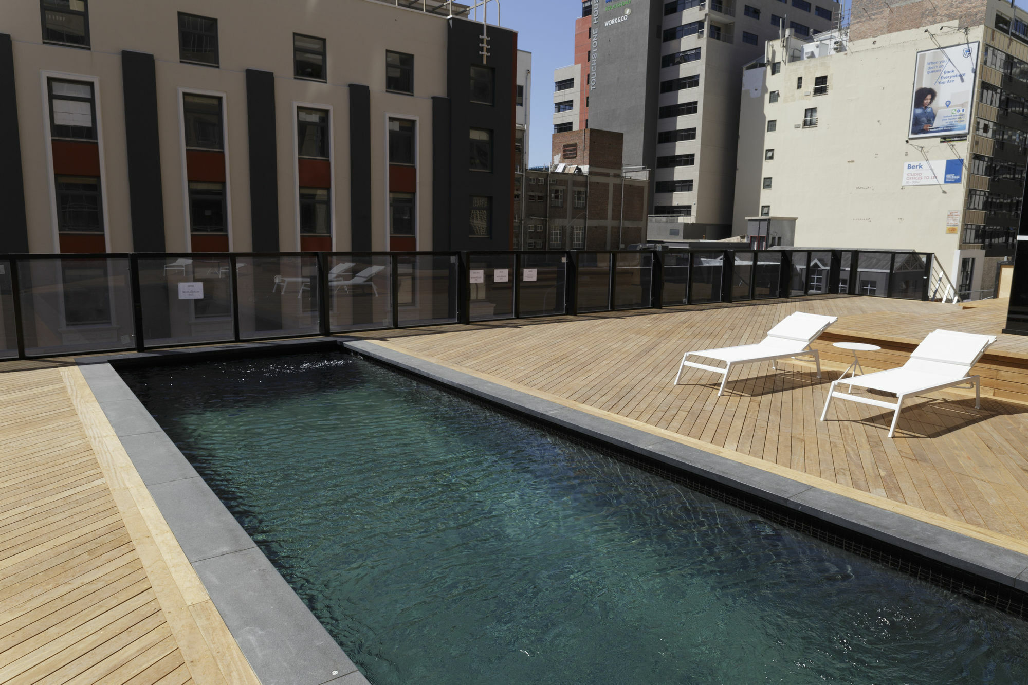 Apartment Triangle Luxury By Totalstay