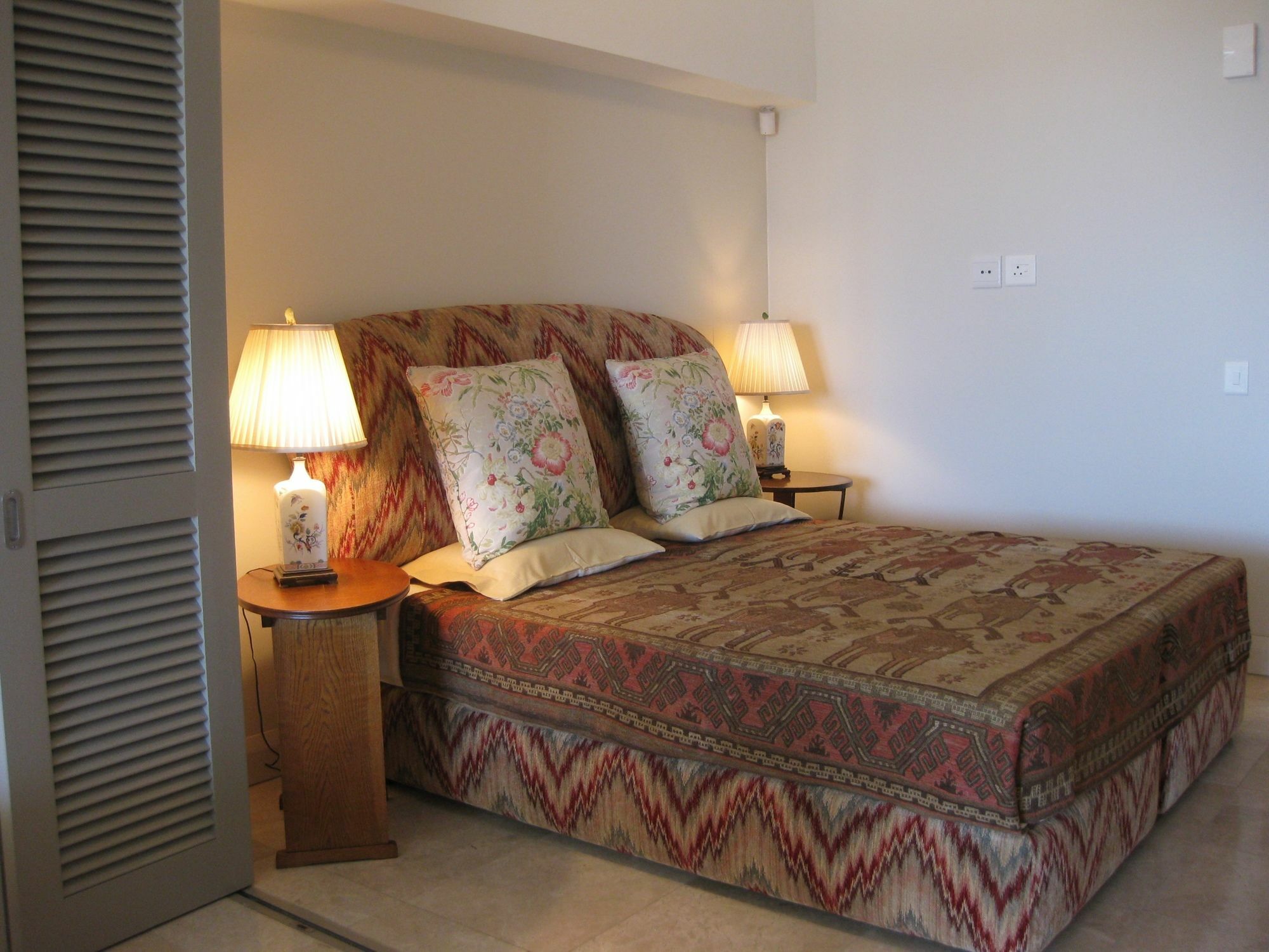 702 Canal Quays Apartment Cape Town