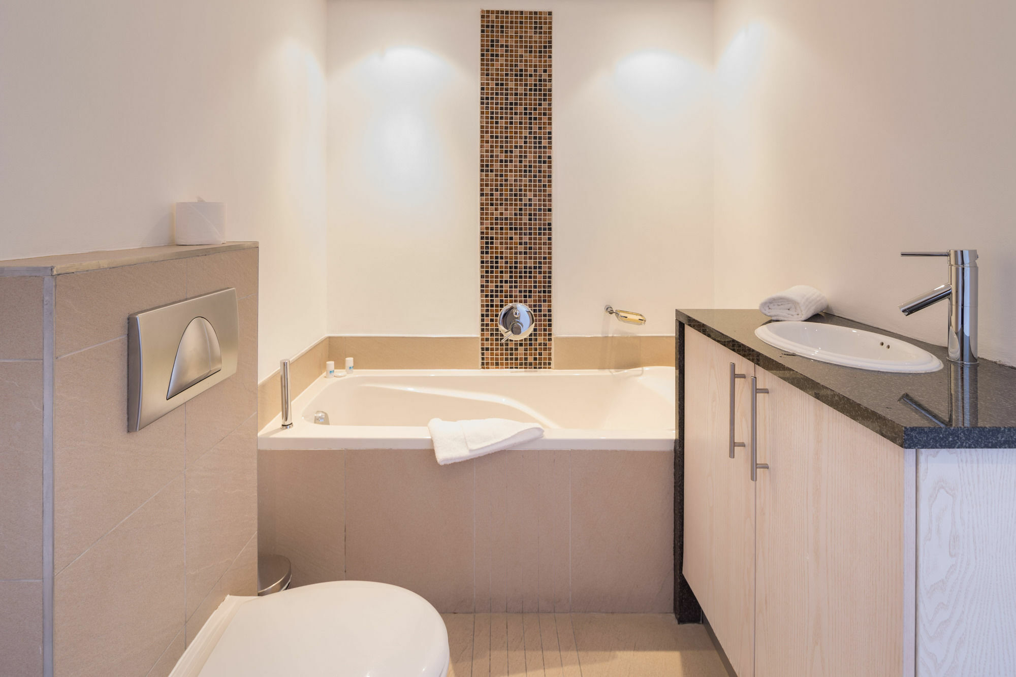 Rockwell Luxury Apartment