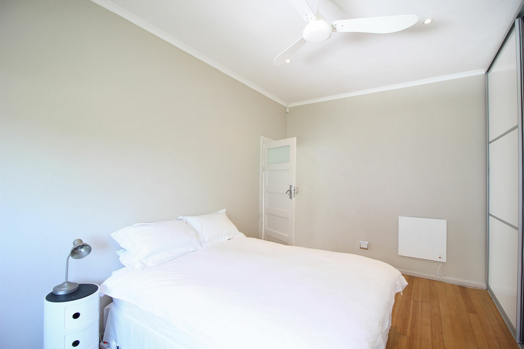 Exeter Court 4 * Cape Town