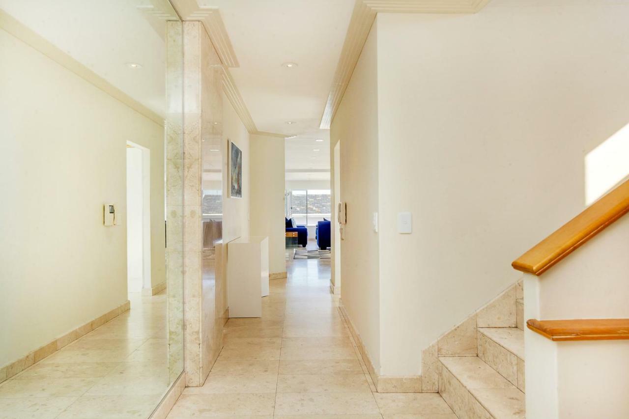 Luxury Townhouse With Ocean And Mountain Views *