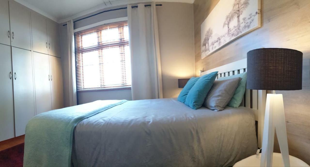 Guest house Bantry Bay 3*