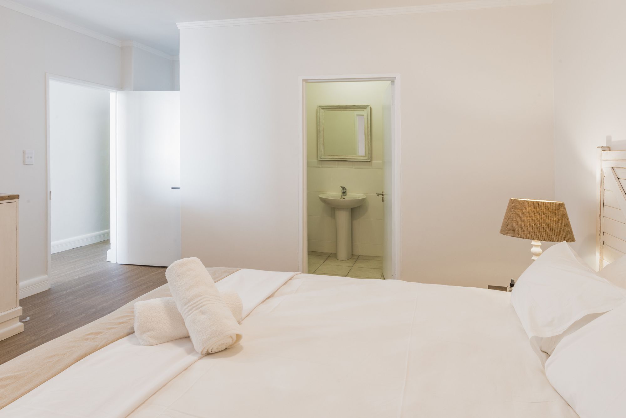 Four Seasons Gold Apartment *